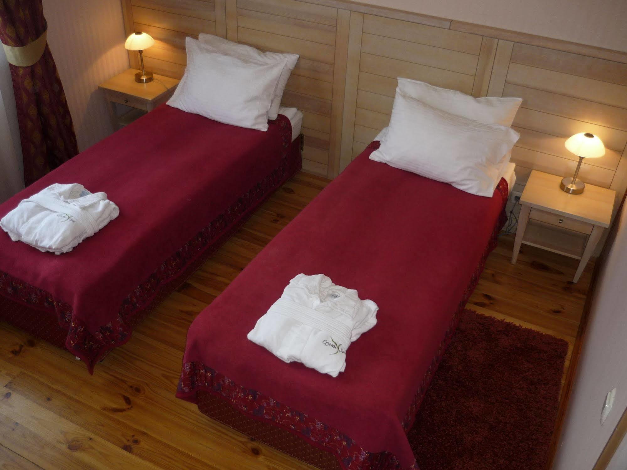 Seasons Boutique Hotel 4*